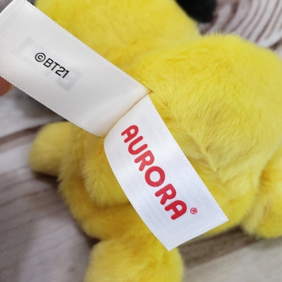 Aurora Chimmy BT21 Yellow Palm Pals Plush Beanbag Floppy 6 Inch 2023 Kawaii - Picture 5 of 7
